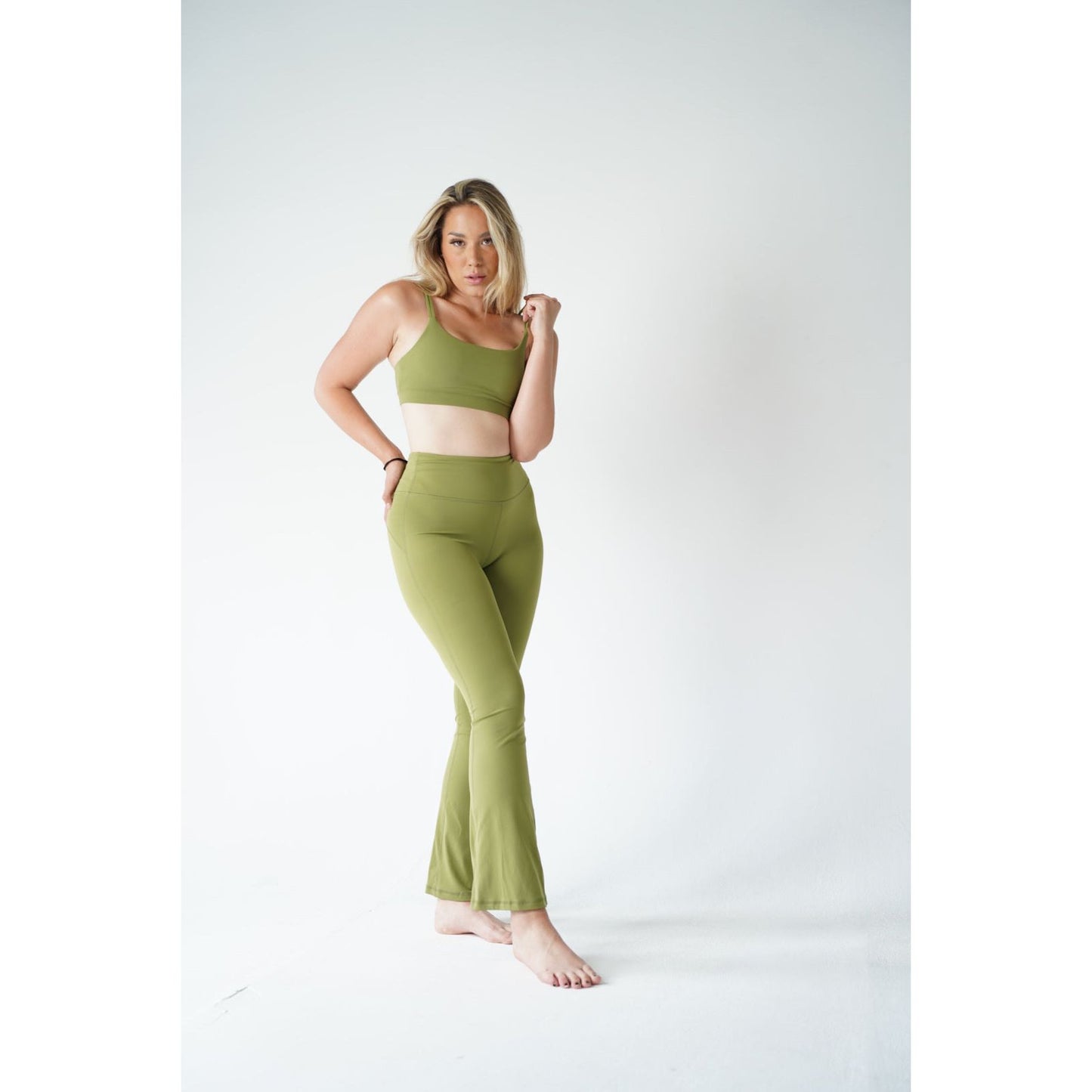 Alex Groove Wide Leg Pants