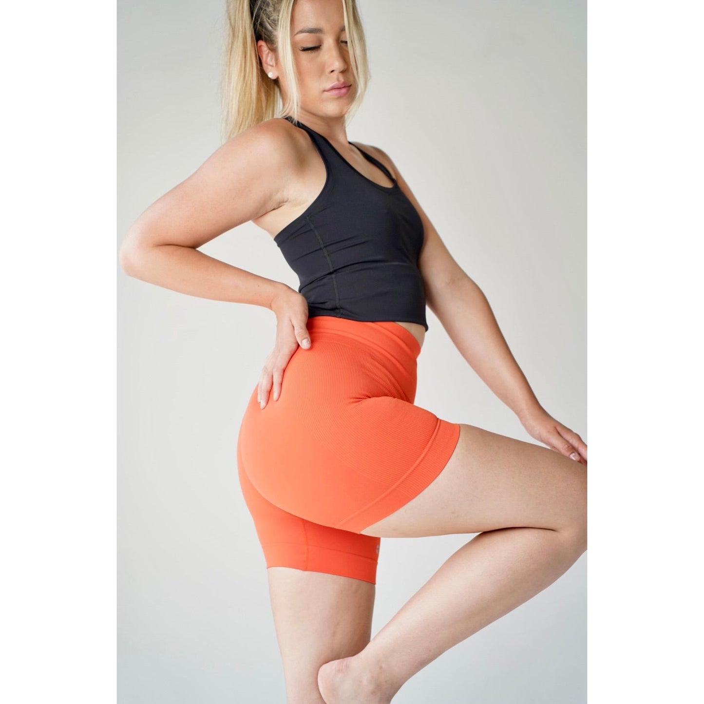 Contour Biker Shorts - Orange